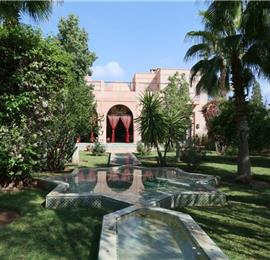 4 Bedroom Staffed Villa with Pool near Marrakech, Sleeps 8-10